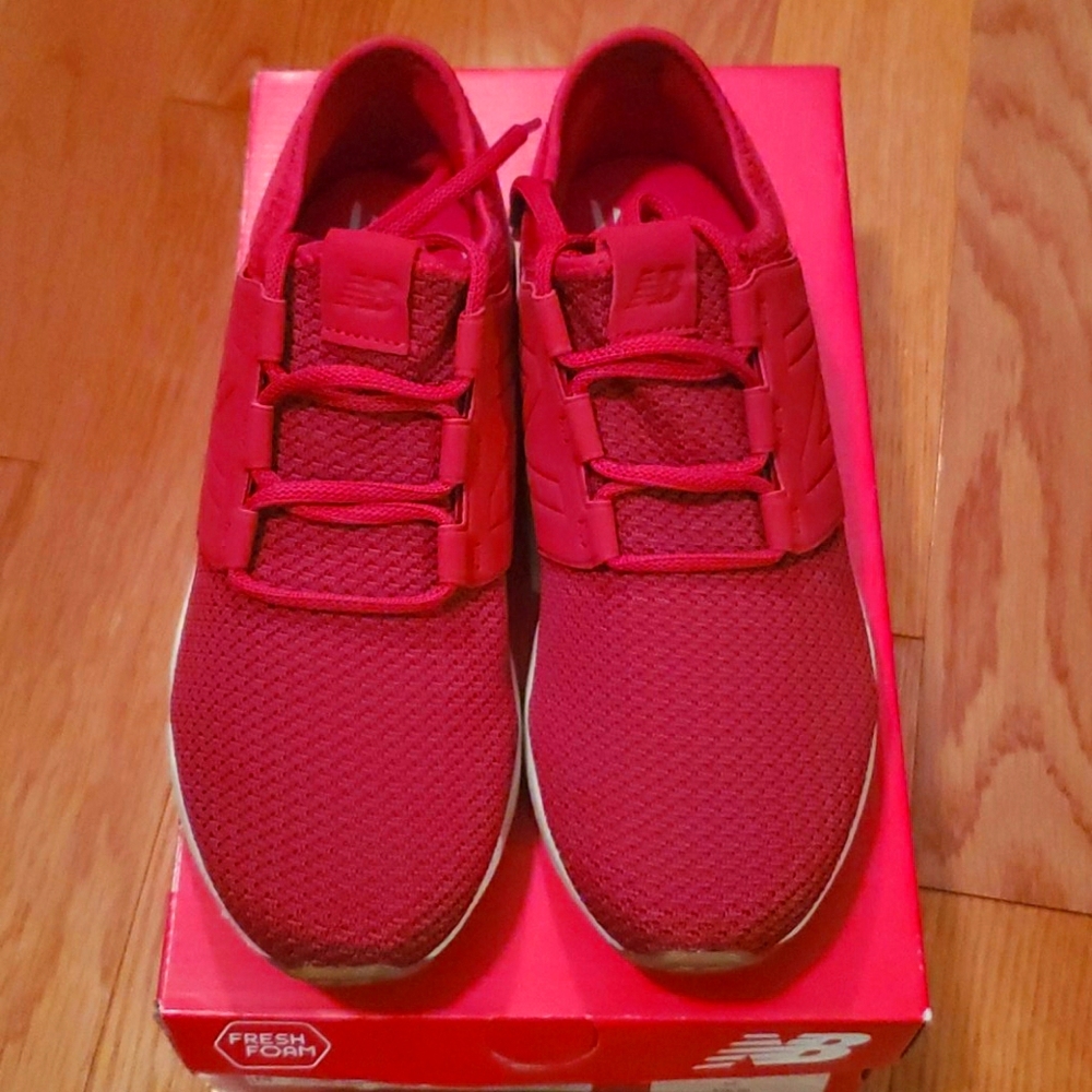 Brand New New Balance Men 6 / women 7.5